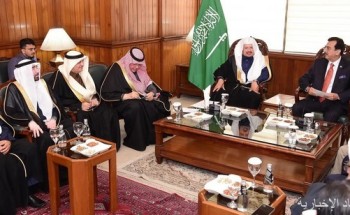 رئيس مجلس الشورى يلتقي رئيس مجلس الشيوخ الباكستاني