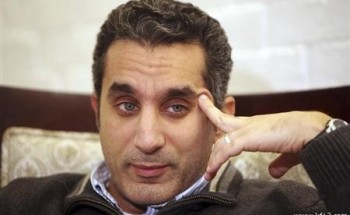 إخلاء سبيل إعلامي مصري ساخر بكفالة بعد التحقيق معه بتهمة إهانة مرسي