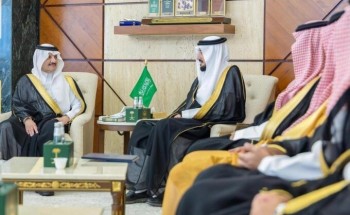 أمير المنطقة الشرقية يستقبل رئيس اللجنة الوطنية للإبل باتحاد الغرف السعودية