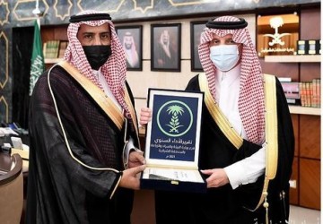 أمير الشرقية يستقبل مدير فرع وزارة البيئة بالمنطقة