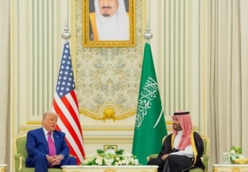 سمو ولي العهد والرئيس الأمريكي يرأسان أعمال القمة السعودية الأمريكية ويوقعان وثيقة الشراكة الاقتصادية الإستراتيجية بين حكومتي البلدين
