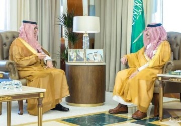 أمير المنطقة الشرقية يستقبل محافظ هيئة الزكاة والضريبة والجمارك