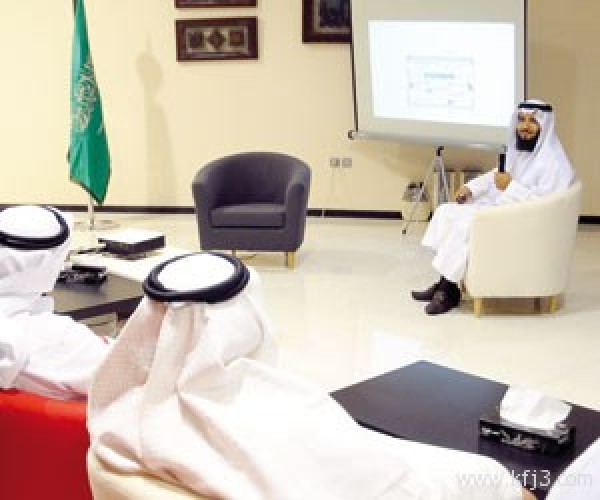 مطالب بتفعيل “أمن المعلومات” لدى الشباب
