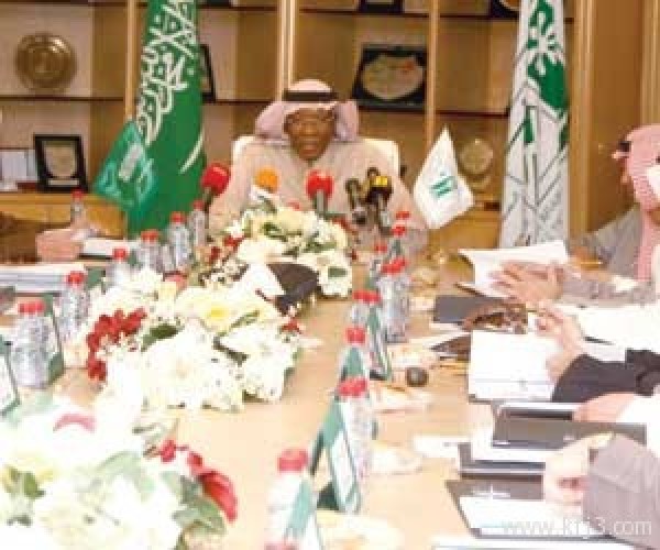 اتحاد القدم يحصر رؤساء اللجان على أعضائه