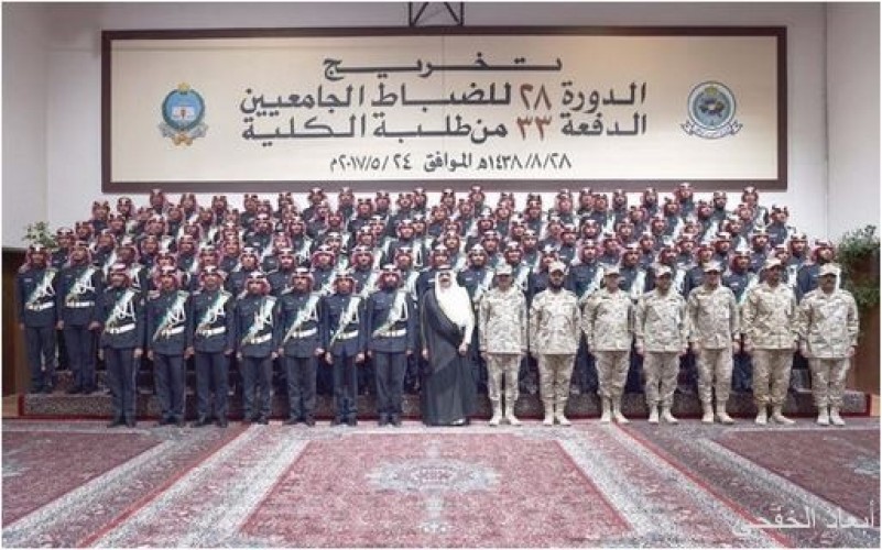 وزير الحرس الوطني يلتقي بخريجي كلية الملك خالد العسكرية صحيفة أبعاد الإخبارية
