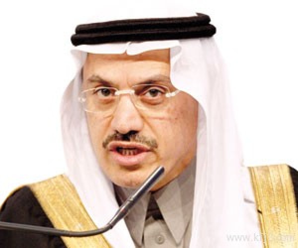 الجاسر: معالجة عيوب اقتصادات الخليج.. ضرورة ملحة