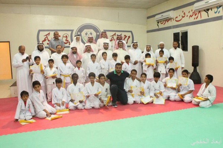 بدون موعد ولا سابق انذار العلمين يوقف لعبة الكاراتيه ويتجاهل 50 لاعبا صحيفة أبعاد الإخبارية