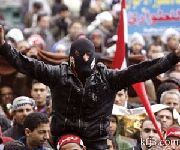 مصر.. “جمعة الخلاص”: خضوع “الإخوان” للقانون ورحيل مرسي
