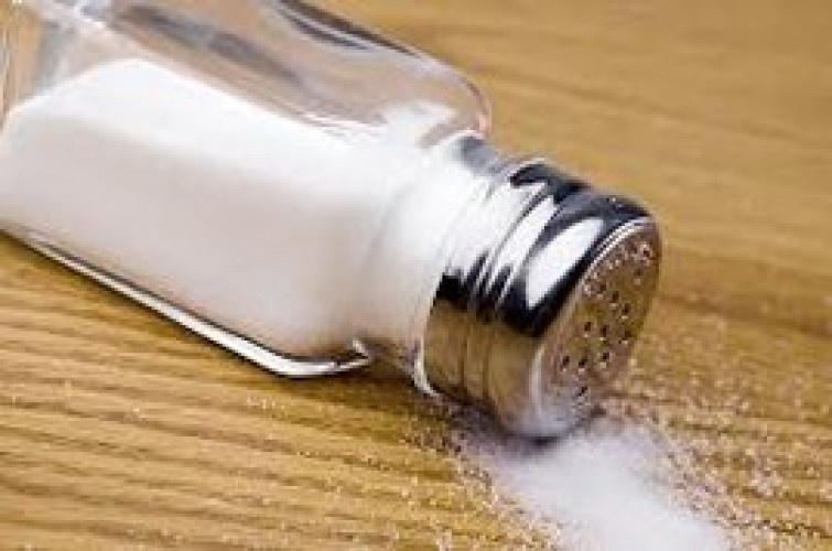 الملح الزائد خطر يهدد حياة الأطفال