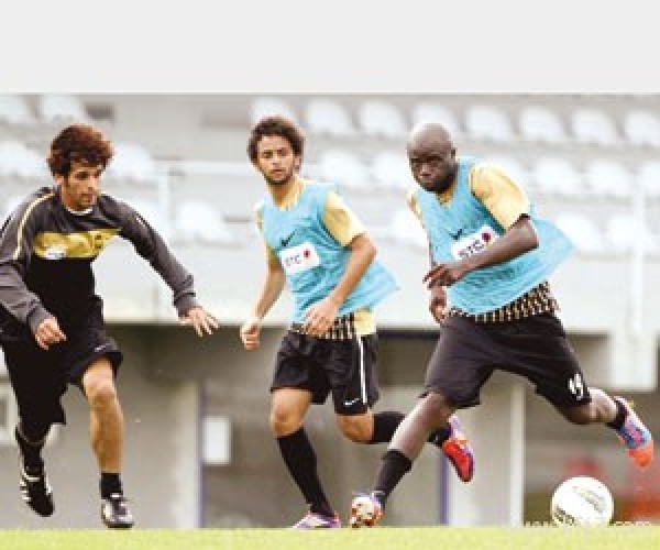 اتحاد القدم يناقش مقترحا لتقليص أجانب “زين”
