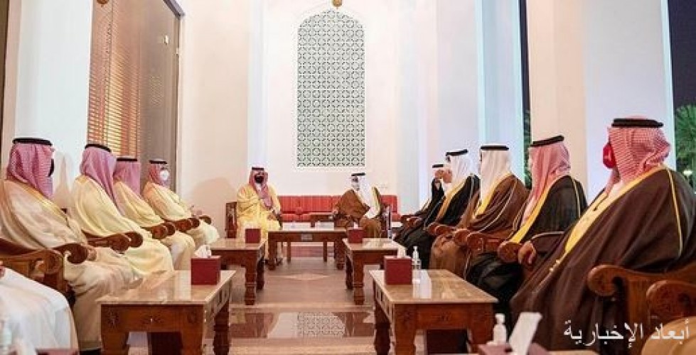 سمو وزير الداخلية يلتقي ولي عهد مملكة البحرين