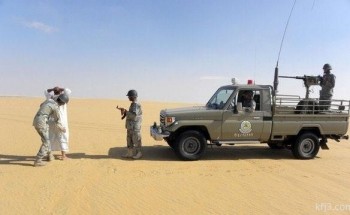 حدود الخفجي تقبض على شخصين حاولوا التسلل إلى دولة الكويت