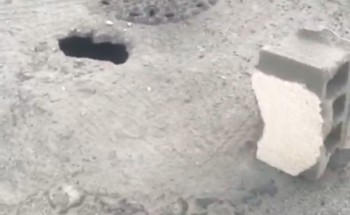 مواطن يوثق حفرة خطرة بتملك الخفجي