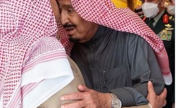 خادم الحرمين يستقبل ملك البحرين ويقيم مأدبة غداء تكريماً لجلالته