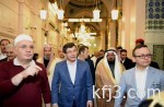 نائب وزير الصحة يزور المصابين في حادث الأحساء