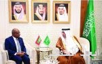 وزير الداخلية يبحث مع نظيره العماني تعزيز التعاون المشترك