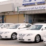 “الصرافون” يستعينون بـ”المقاصف” لتوفير الريالات