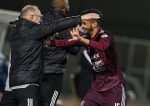 مواجهة القادسية والفتح تنتهي بالتعادل الإيجابي في دوري كأس الأمير محمد بن سلمان للمحترفين