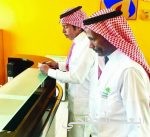 عبدالعزيز بن سعود ووزير داخلية النيجر يستعرضان سبل التعاون