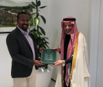 وزير الخارجية يستقبل رئيس فرنسا السابق