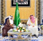 مدير الدفاع المدني يطّلع على المعارض المشاركة في اليوم العالمي للدفاع المدني