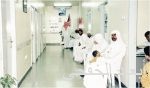 أمير الرياض يؤدي صلاة الميت على الأمير سلمان بن فواز بن سعود
