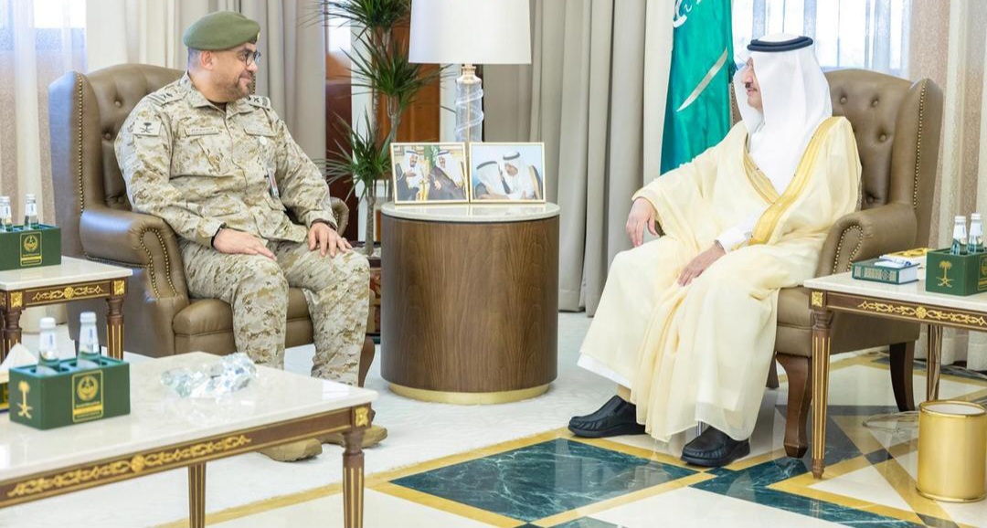 أمير الشرقية يستقبل مدير التجمع الصحي العسكري بالمنطقة بمناسبة تكليفه