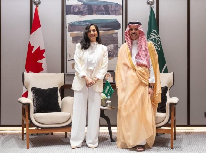 سمو وزير الخارجية يستقبل وزيرة خارجية كندا