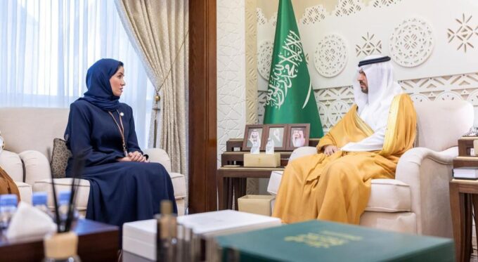 الأمير سعود بن بندر يطّلع على تقرير انطلاقة العام الدراسي الجديد بالمنطقة الشرقية