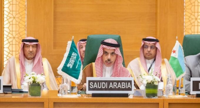 سمو وزير الخارجية يشارك في الاجتماع الوزاري الاستثنائي لمنظمة التعاون الإسلامي