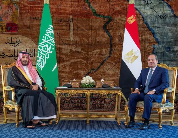 سمو ولي العهد يلتقي الرئيس المصري ويعقدان لقاءً ثنائيًا وجلسة مباحثات موسعة