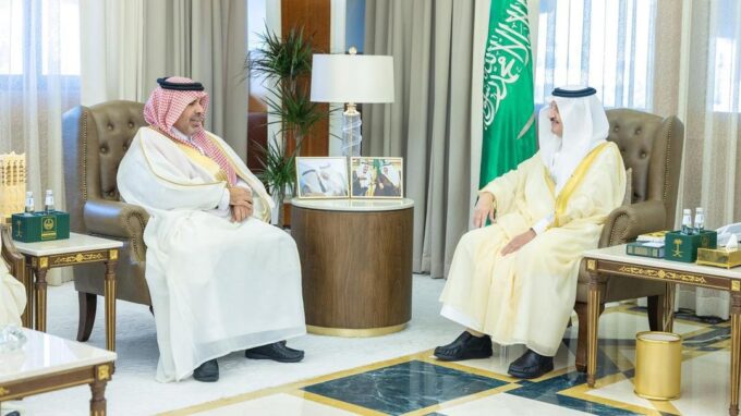 أمير المنطقة الشرقية يشيد بفوز منشأتين صحيتين بجائزة “أداء الصحة” لعام 2026