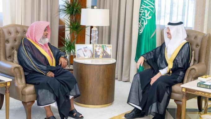 أمير المنطقة الشرقية يُدشِّن “هاكثون الطفولة”