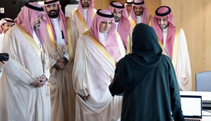 “منشآت” تستضيف رئيس “سدايا” وتستعرض دورها في تمكين ريادة الأعمال في البيانات والذكاء الاصطناعي