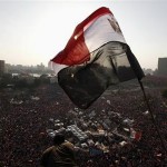 جماعة الاخوان المسلمين تقول إن مقرها في القاهرة يتعرض للهجوم