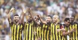 كوزمين يكافئ لاعبي الاتحاد والجماهير تطالب بالمحافظة على الصدارة