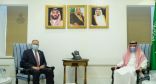نائب وزير الخارجية وسفير ماليزيا لدى المملكة يستعرضان العلاقات الثنائية بين البلدين