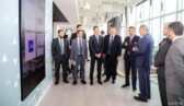 وزير الصناعة والثروة المعدنية يستكشف فرص التعاون في تطوير المدن الذكية مع شركة Honeywell الأمريكية