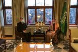 وزير الدولة للشؤون الخارجية يلتقي عددًا من ممثلي أبرز وسائل الإعلام الفنلندية