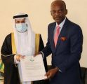 السفير الروقي يُسلّم نسخة من أوراق اعتماده سفيرًا غير مقيم لدى توغو