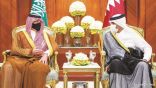 سمو الأمير عبدالعزيز بن سعود يصل إلى قطر في زيارة رسمية
