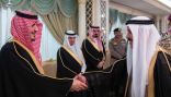 عبدالعزيز بن سعود يكرم متقاعدي وزارة الداخلية