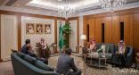 سمو وزير الخارجية يستقبل رئيس مجموعة الصداقة الفرنسية الخليجية