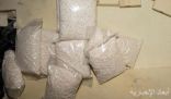 مكافحة المخدرات: القبض على مقيمَين ونازح لمحاولتهم تهريب (2,700,000) قرص إمفيتامين مخدر