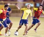 السهلاوي يوافق على تجديد عقده مع النصر