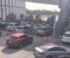 جسر الملك فهد: تشغيل 7 كبائن لبوابات الرسوم بالجانب البحريني
