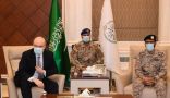 نائب رئيس هيئة الأركان العامة قائد القوات المشتركة المكلف يستقبل المبعوث الأمريكي الخاص لليمن