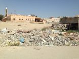 مخلفات حي الياسمين بالخفجي تزعج الأهالي والبلدية تعدهم بالإزالة فوراً