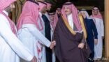 أمير المنطقة الشرقية يقدم التعازي لأسرة العثمان