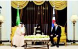 رئيس وزراء كوريا يبحث ووزير المالية العلاقات الاقتصادية